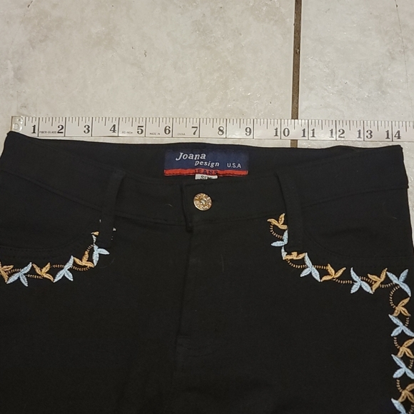 Joana Design pants - Picture 9 of 9